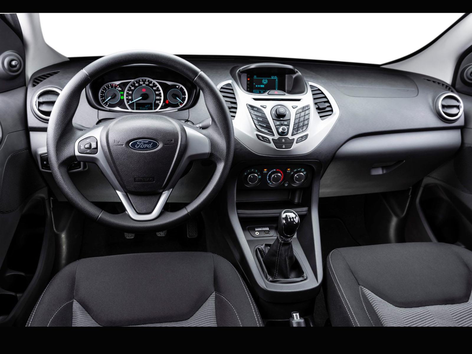 Manejamos el nuevo Ford Ka+  Autocosmos.com