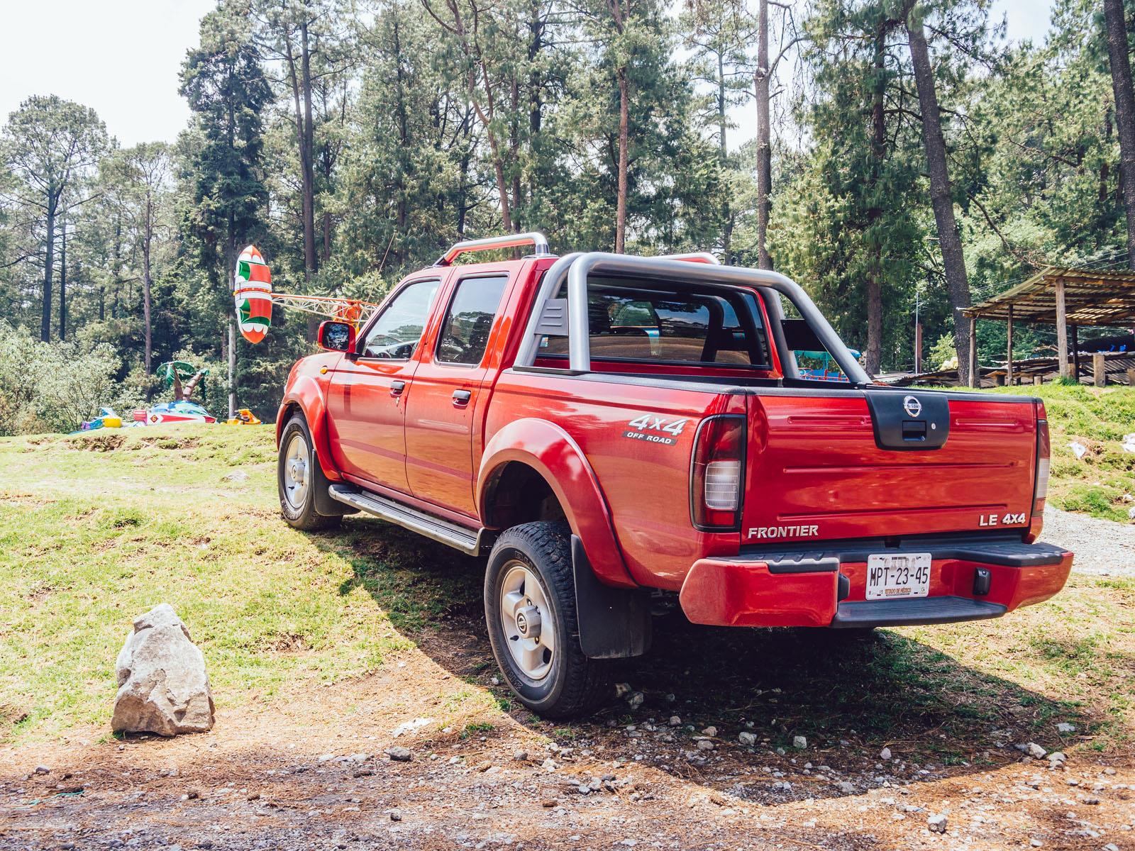 Nissan frontier 4x4 vs toyota hilux