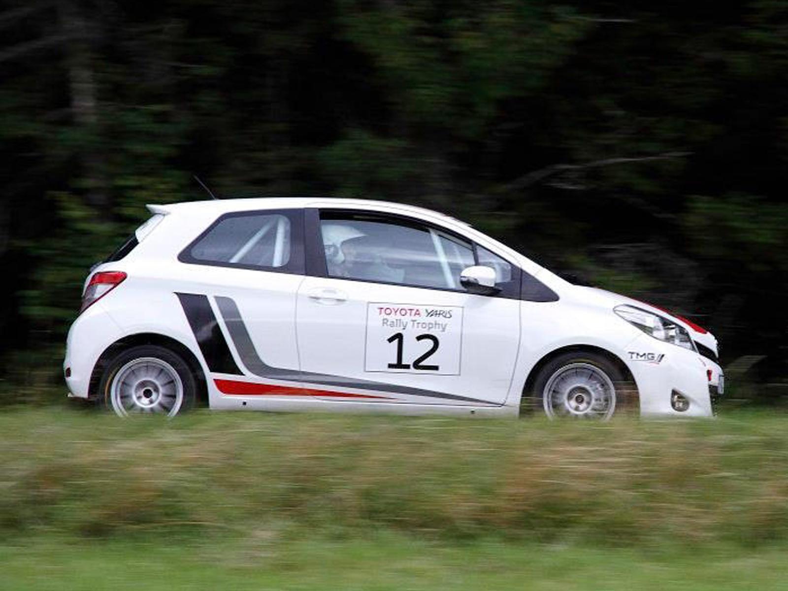 toyota yaris r1a rally car #6