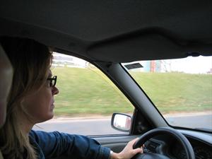 5 errores que las mujeres cometen al manejar