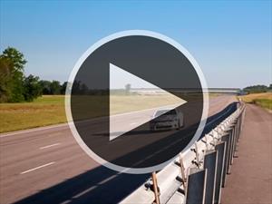 Video: Dodge Charger SRT Hellcat alcanza los 329 Km/h