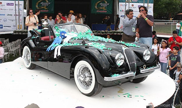 El Jaguar XK120 de 1953 fue el ganador del Concurso de la Elegancia 2010