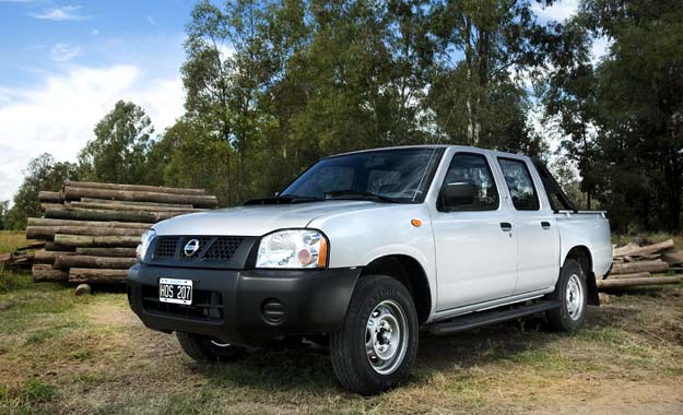 Nissan np300 pick up mexico #1