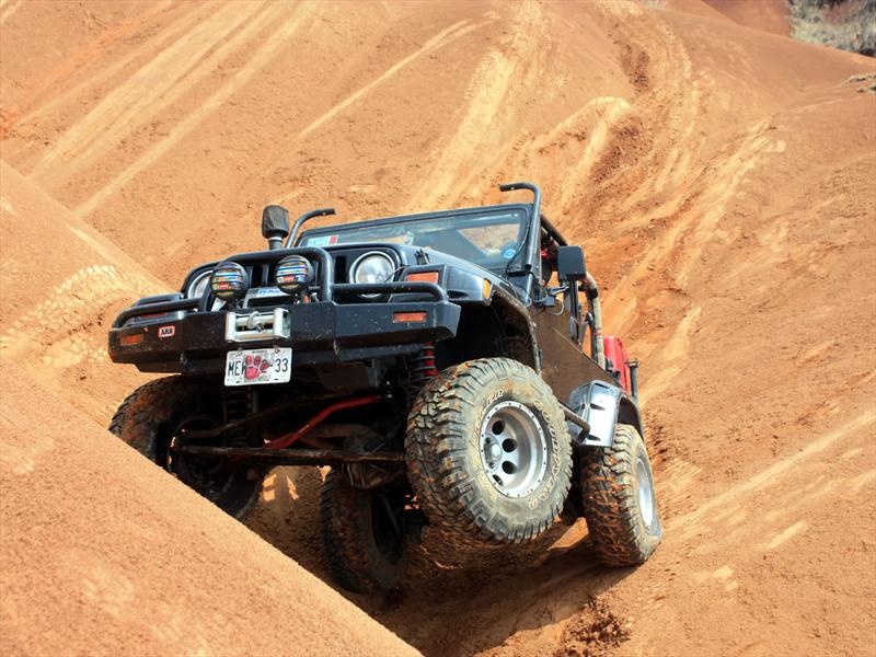¿Cómo cruzar zanjas con tu 4x4?