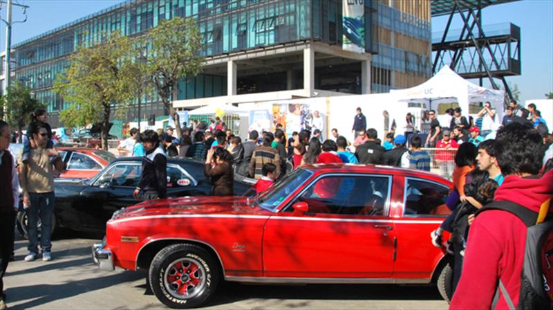 Exhibición de autos clásicos reunió a los amantes tuercas