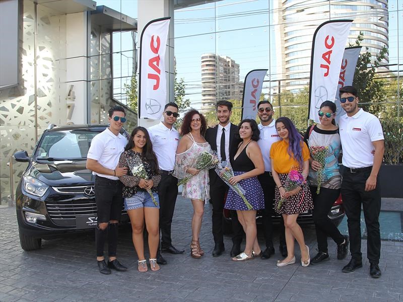 JAC S5 Turbo es puesto a prueba por cinco mujeres