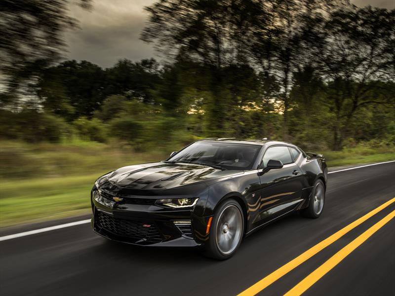 Chevrolet Camaro por las carreteras de Colombia