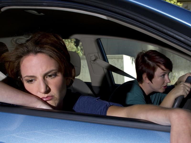 5 Tips para no marearse arriba del auto