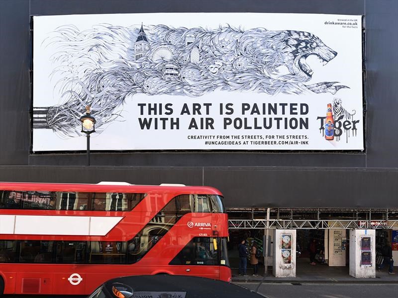 Air-Ink, una tinta hecha con la polución de los escapes