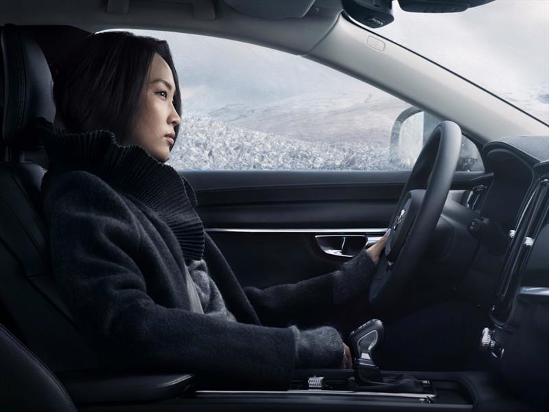 Volvo dará capacitación a los futuros conductores