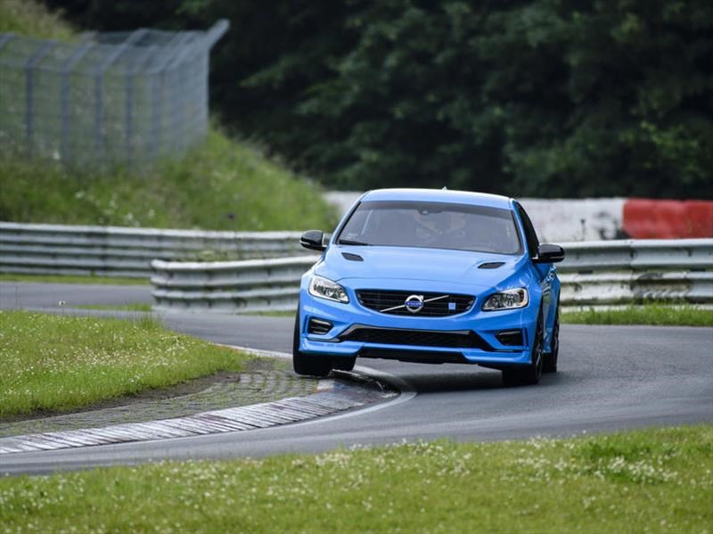 Polestar revela que su Volvo S60 tenia el record del sedán más rápido de Nurburgring hace un año