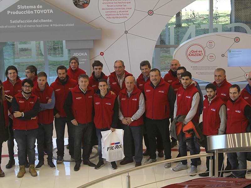 Fric-Rot visitó el Centro Industrial de Toyota
