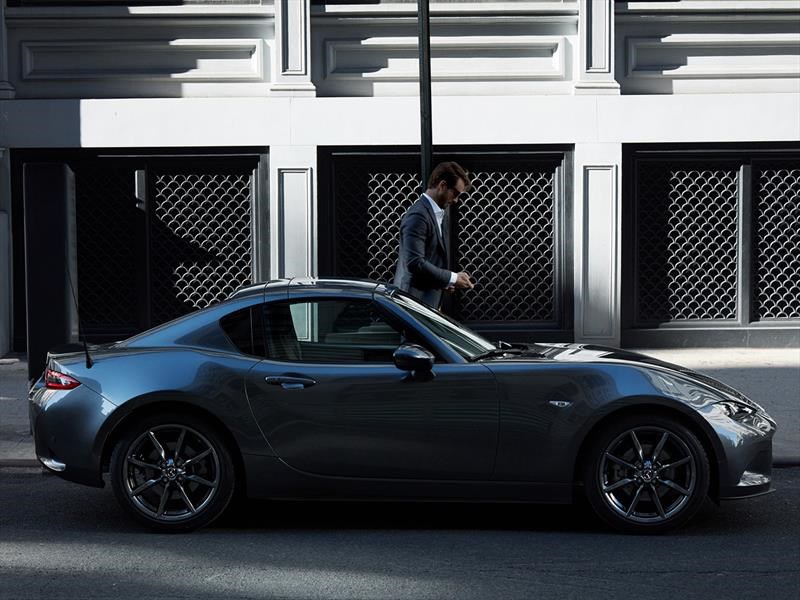 Mazda MX-5 RF en Chile, lo mejor de dos mundos