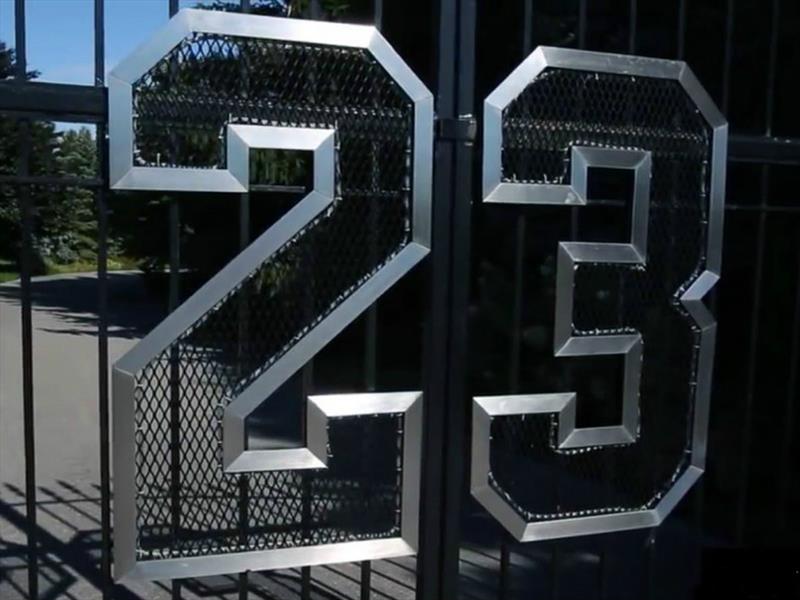 La colección de autos de Michael Jordan