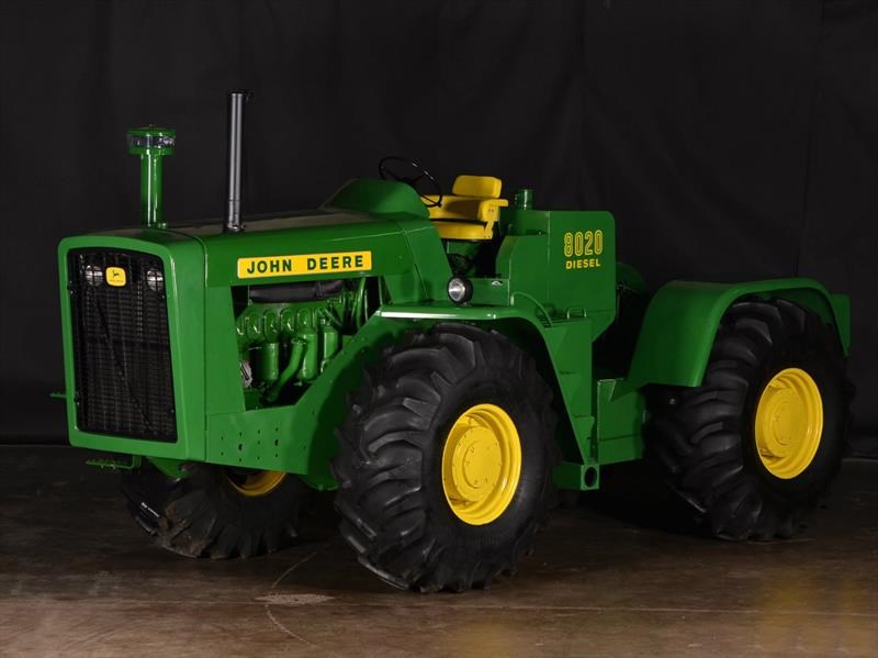 A subasta una impresionante colección de tractores clásicos John Deere