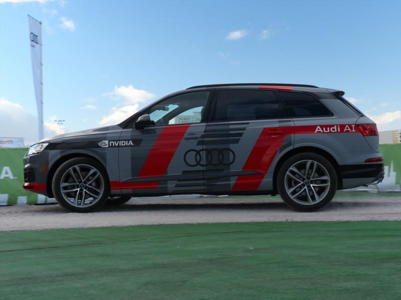 Audi Q7 deep learning concept plantea la conducción autónoma en el CES 2017