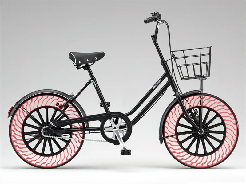 Bridgestone ya exhibe sus llantas sin aire