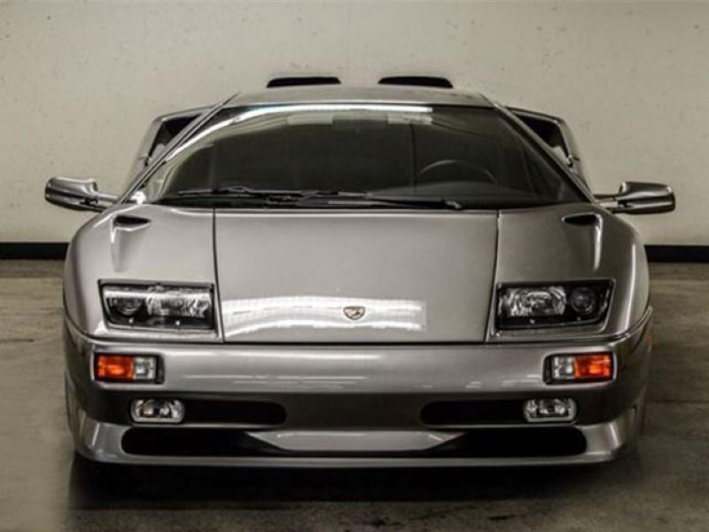 A la venta un Lamborghini Diablo SV 1999 con una milla en el odómetro