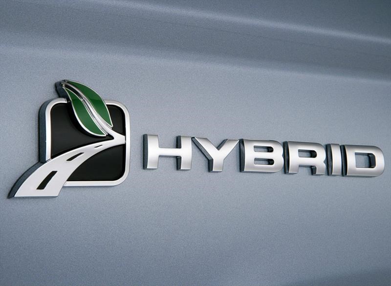 Ford anuncia versiones híbridas del Mustang y la F-150