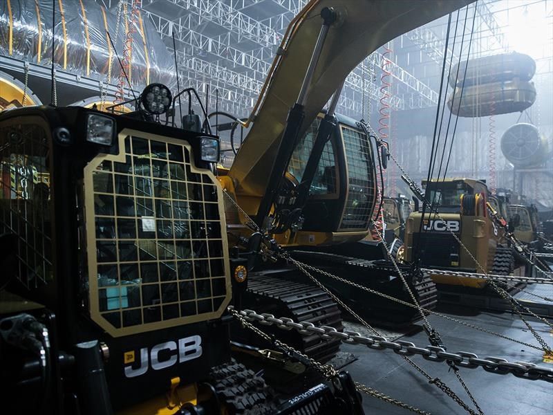 JCB lleva sus maquinas a la pantalla grande con Alien Covenant