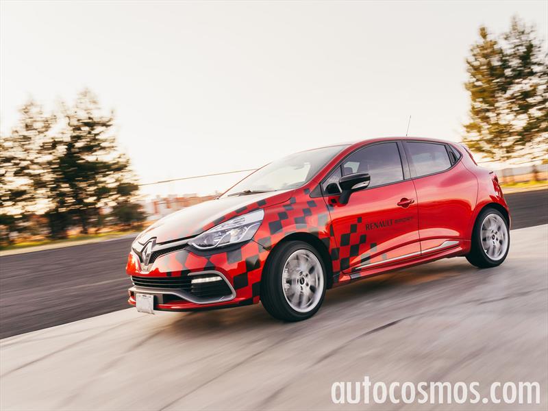 Renault Clio RS 2015 llega a reconquistar las glorias pasadas