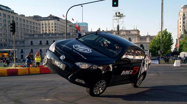 Russ Swift se luce con MG en el RallyMobil Motorshow