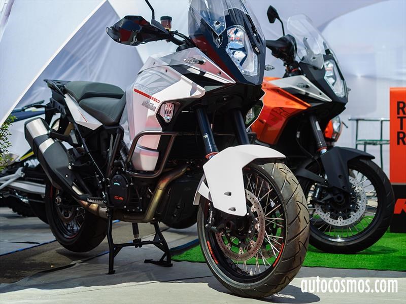 Las nuevas KTM Adventure 1190 y Super Adventure 1290 aterrizan en Expo Motos 2016