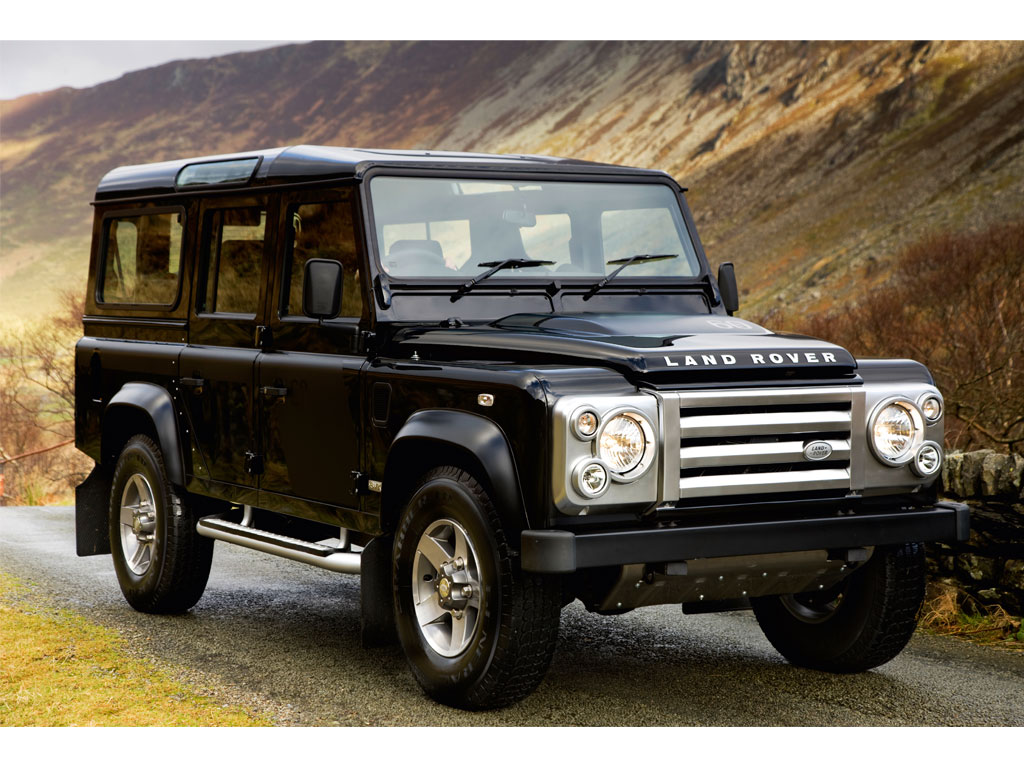 Land rover defender 2011