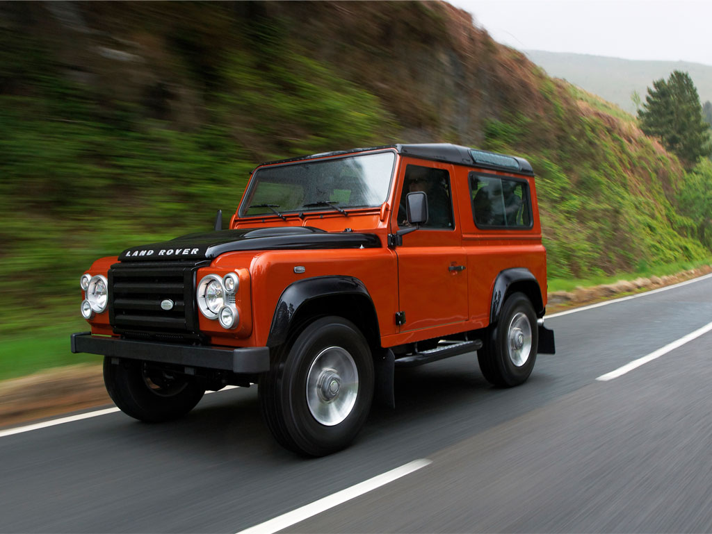 Land rover defender 2011