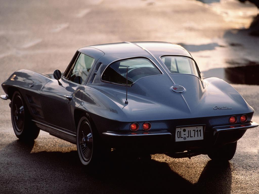 Chevrolet corvette c2 stingray