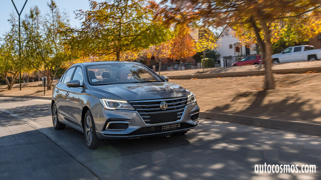 Test Drive MG5 2020 - Autocosmos.com