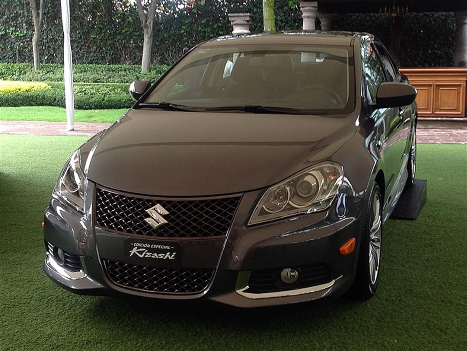 Suzuki kizashi фото