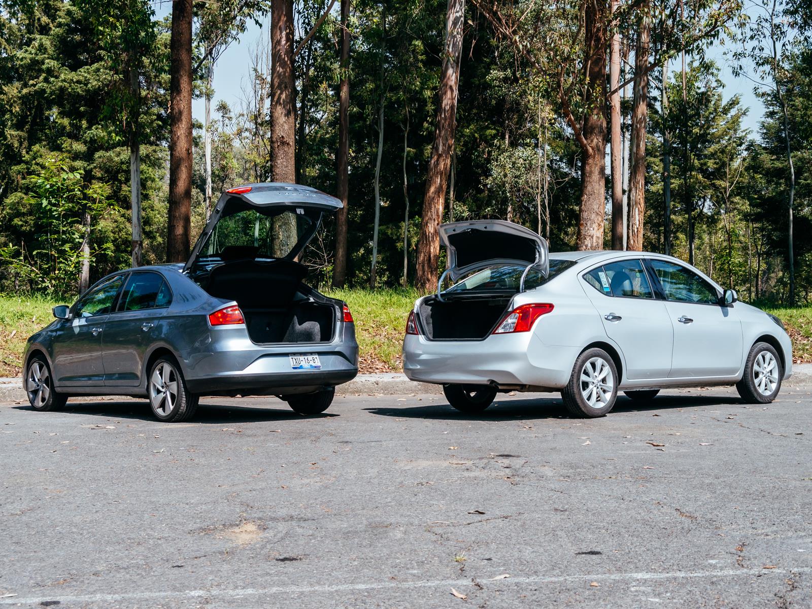 SEAT Toledo 2013 vs Nissan Sentra 2013 - Autocosmos.com SEAT Toledo 2013 vs Nissan Sentra 2013 - Autocosmos.com