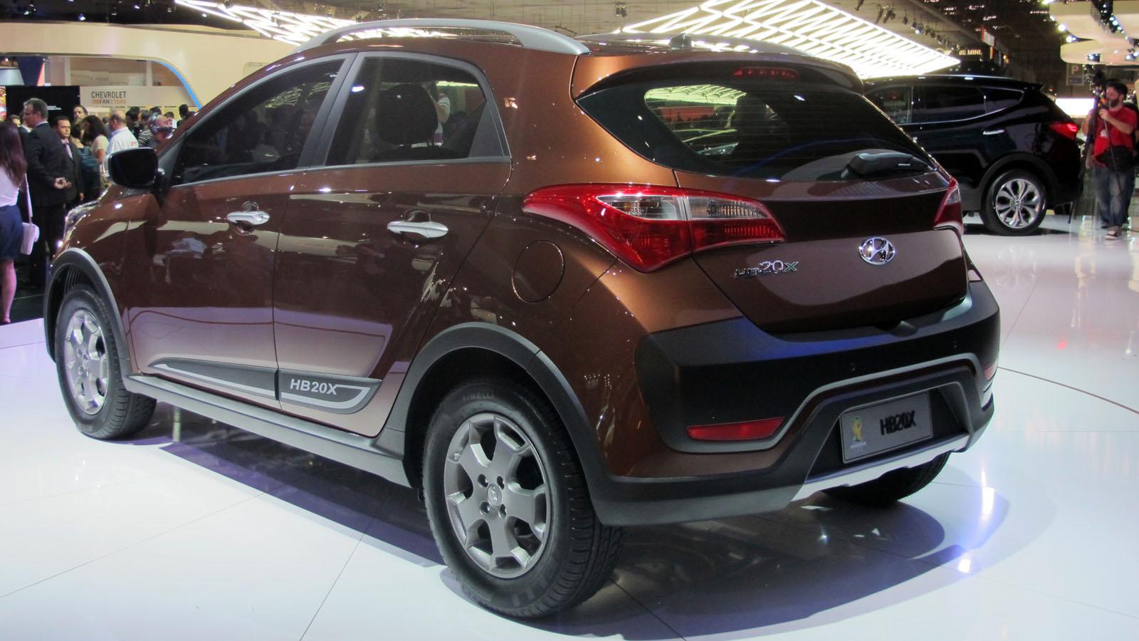 Hyundai HB20X se presenta en el Salón de San Pablo 2012