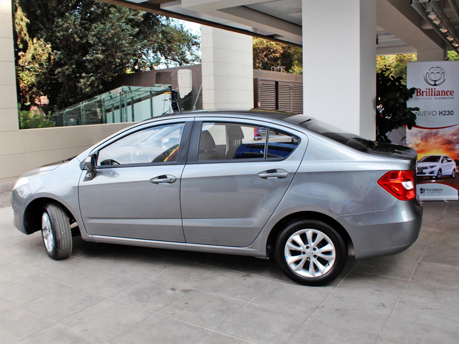 Brilliance h230 фото