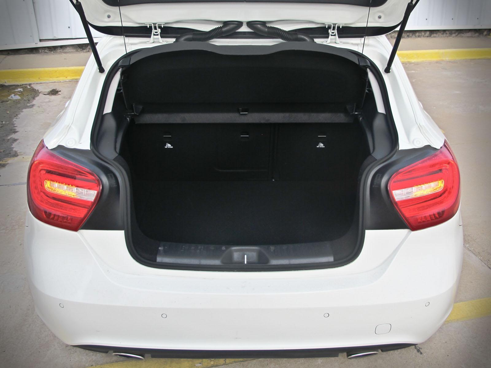 ¿cuántos litros tiene el maletero de un mercedes-benz clase a