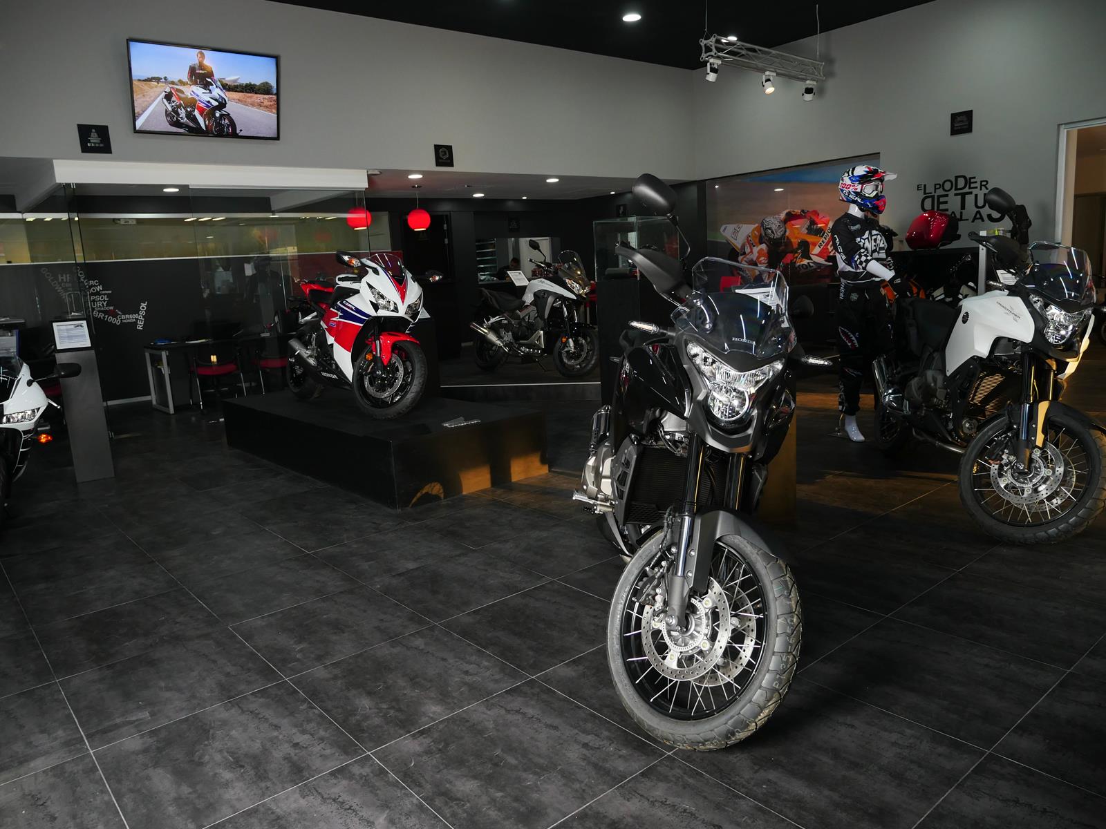 Honda abre nueva agencia de motos Powerhouse en México