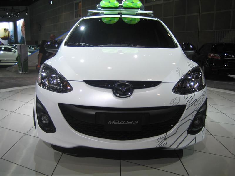 Mazda 2 2011 en Los Ángeles 2009