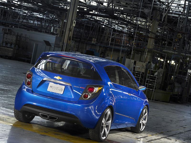 AVeo RS 2011