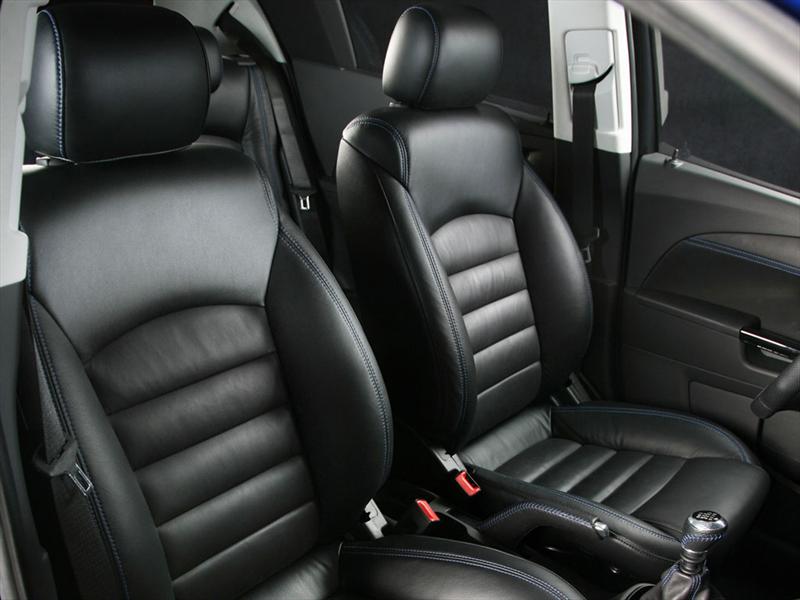 AVeo RS 2011