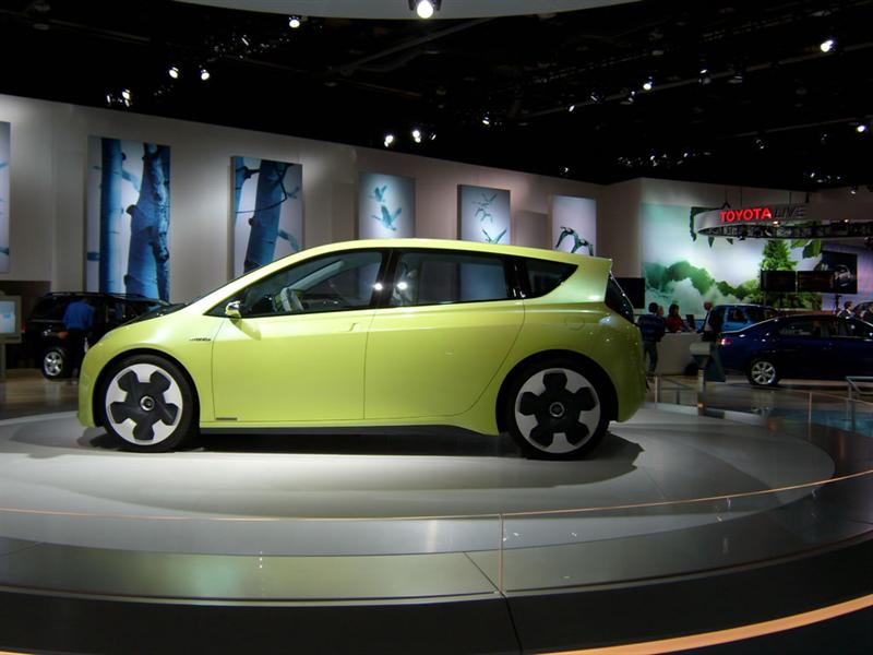 Toyota FT-CH Concept en Detroit 2010