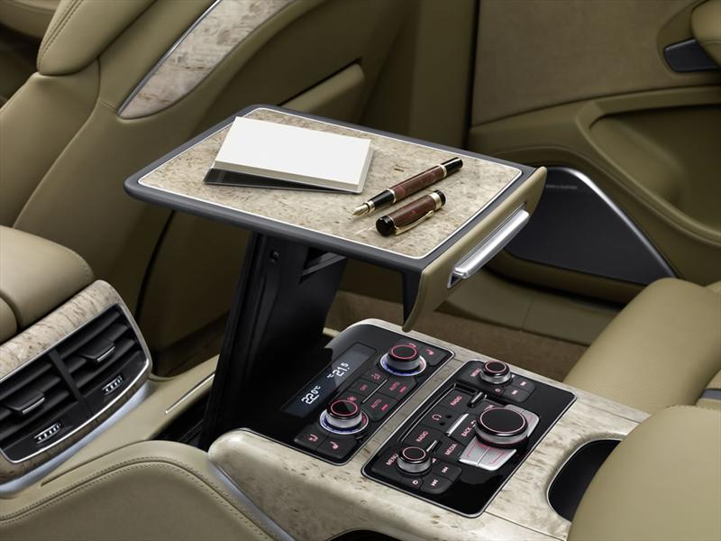 Audi A8 L 2011