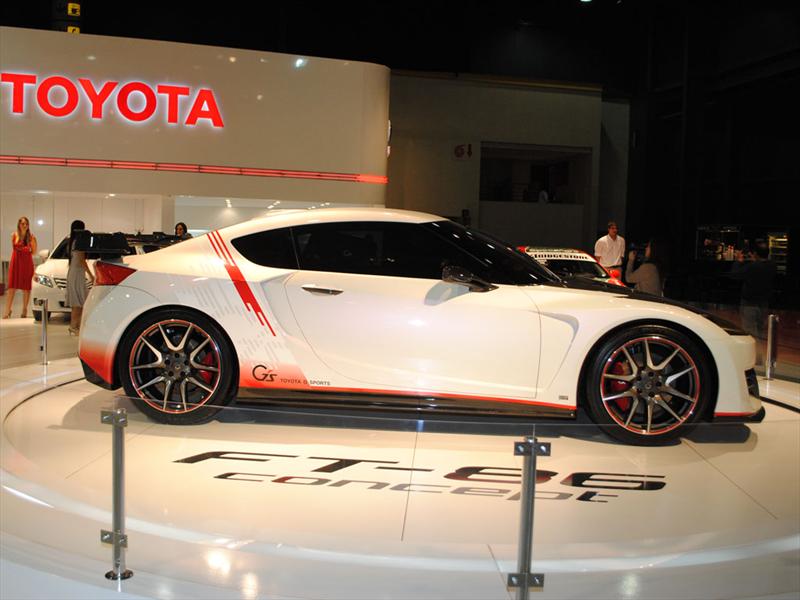 Toyota FT-86 G Sport Concept en el Salón de BA
