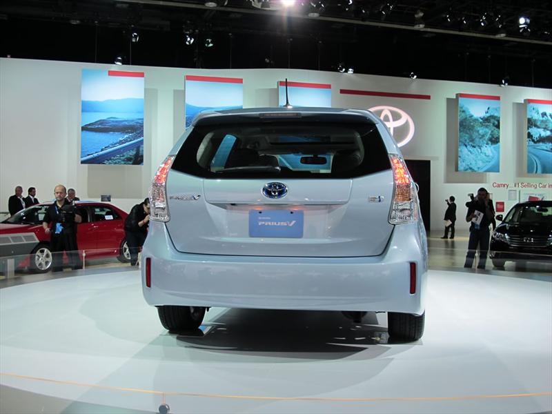 Toyota Prius V en el Salón de Detroit