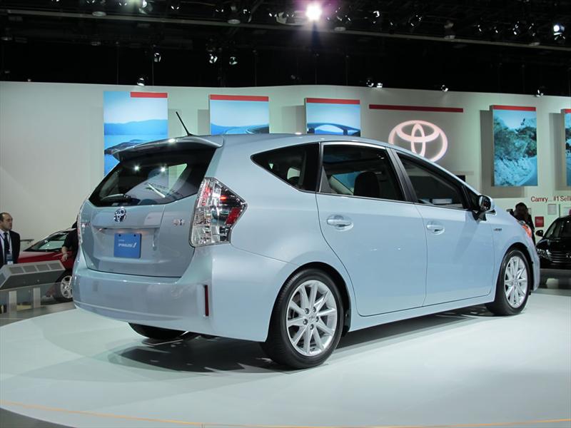 Toyota Prius V en el Salón de Detroit