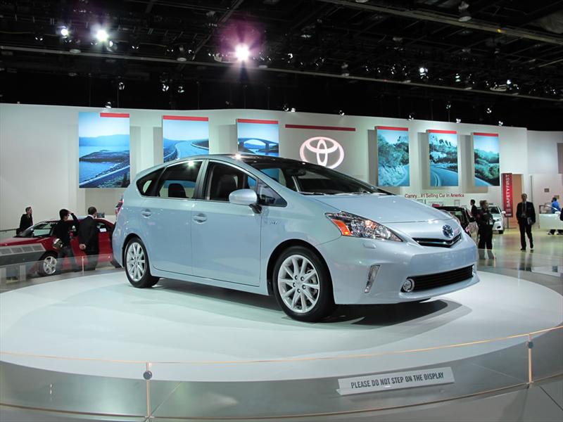 Toyota Prius V en el Salón de Detroit