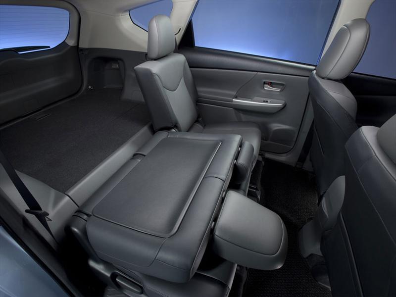 Toyota Prius V