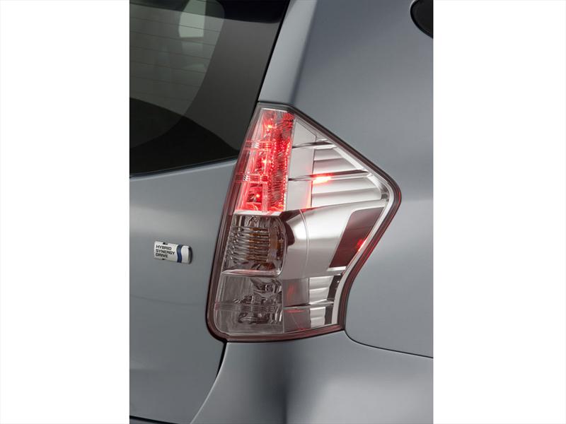 Toyota Prius V