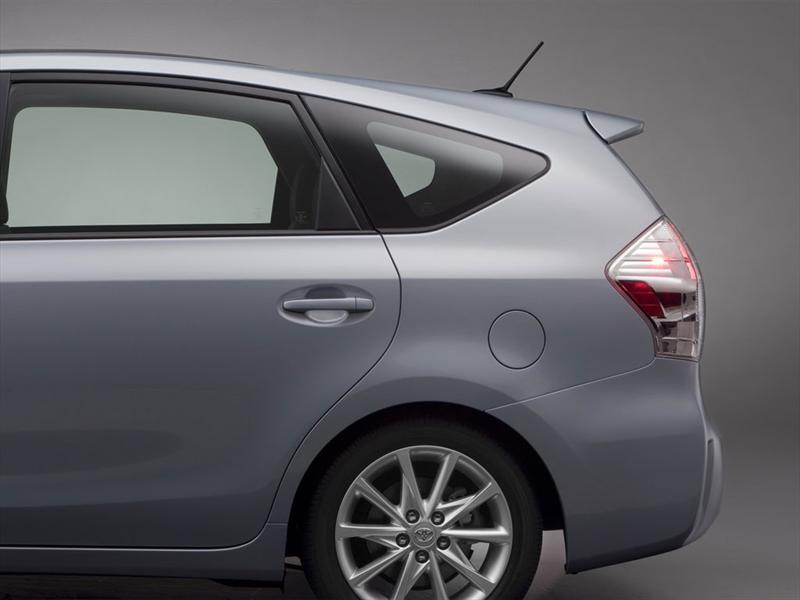 Toyota Prius V