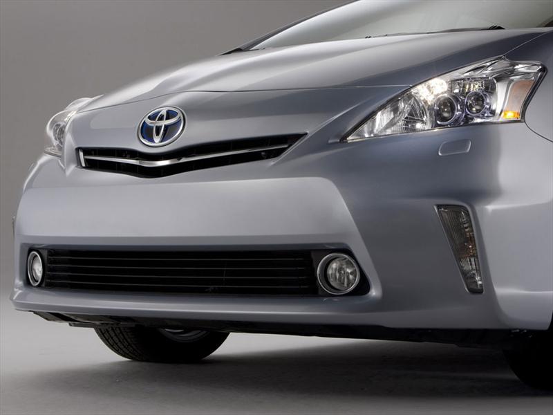 Toyota Prius V